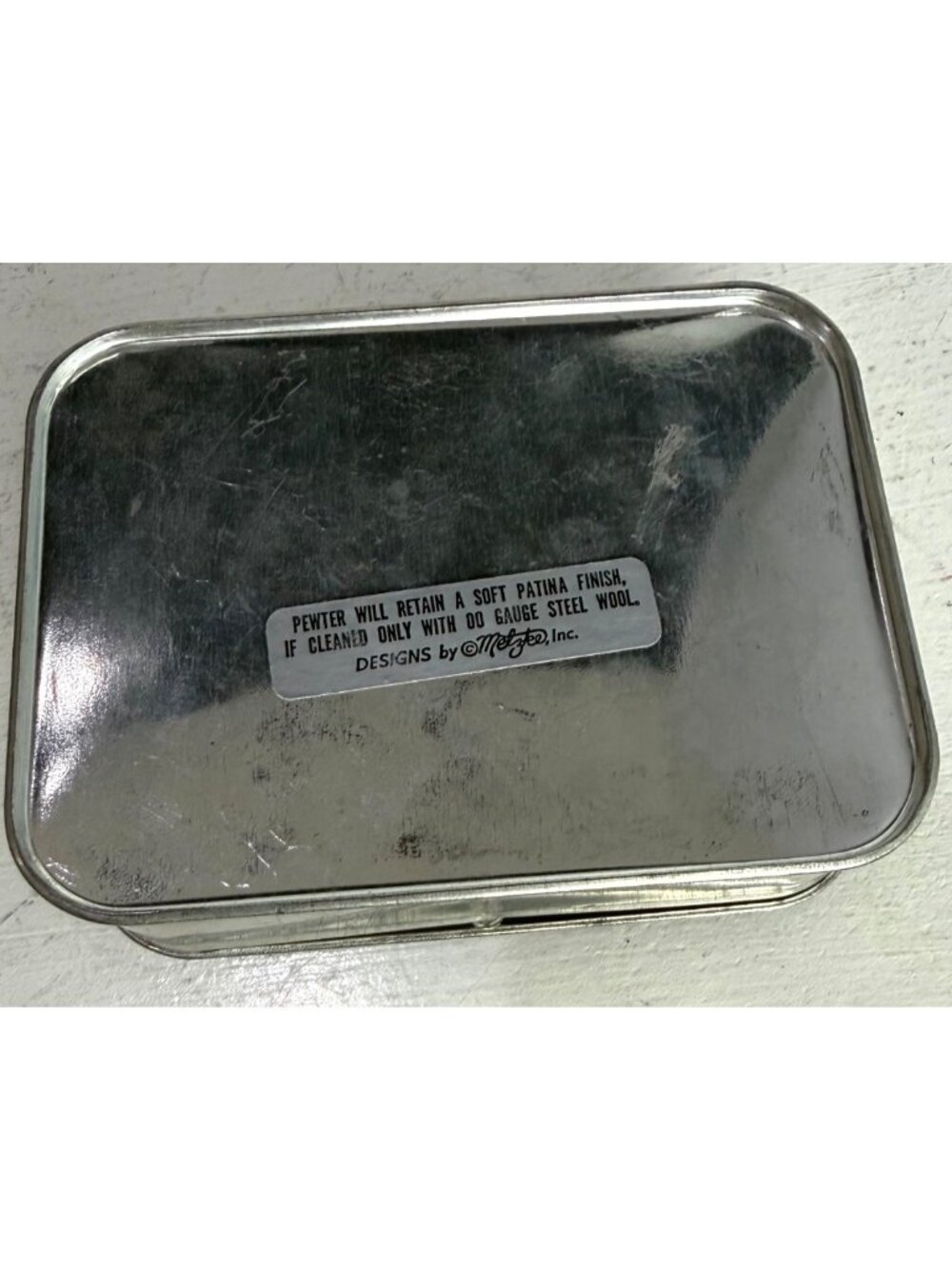 Vintage Butterfly Embossed Pewter Trinket Box Patina By Metzke Inc. 4.5" X 3" - Picture 5 of 9